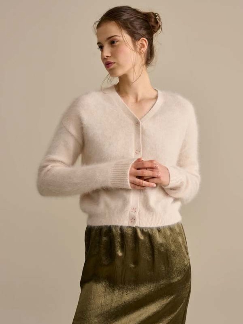 Bellerose Angora Blend Cardigan Fuzzy Button-Front Cardigan in Beige Size 1